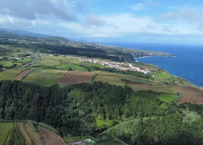 Πανσιόν Perola Achadense *