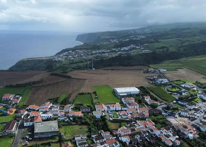 Πανσιόν Perola Achadense *