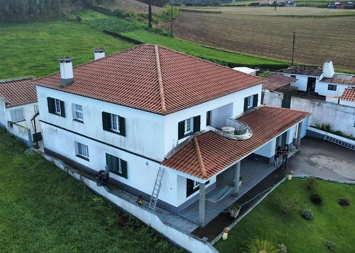 Perola Achadense بيت ضيافة *